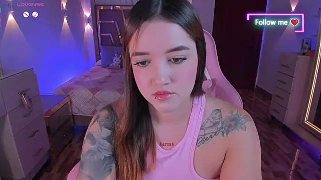 MiaLatina_ webcam
