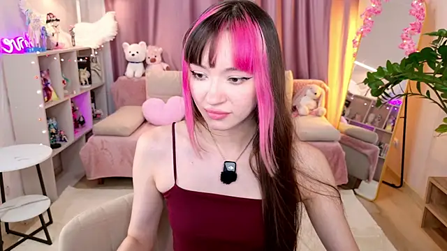 miiya_moore (F teen) - Upskirt tease (safe) 👗📸