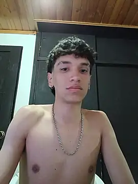 H3ll_B0Y_ live cam on StripChat