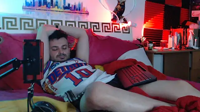 Hugec0ck007 live cam on StripChat