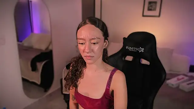 ChloeMoreti webcam