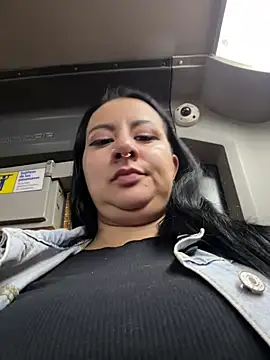 Abril_Luv webcam