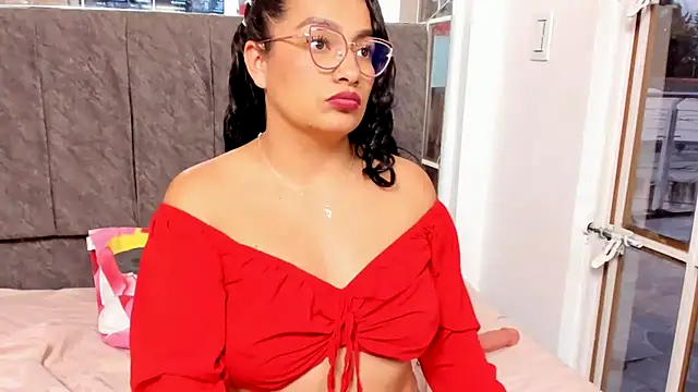 MiaKleinX webcam