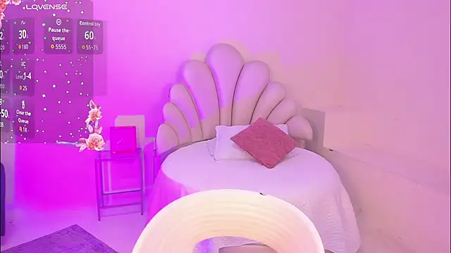 SelenaRogers webcam