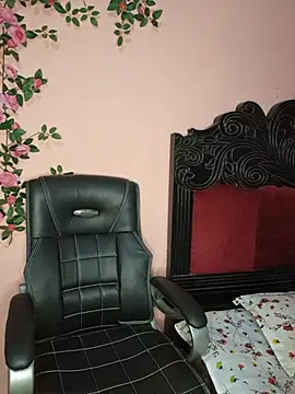 Ismanur11 live sex cam