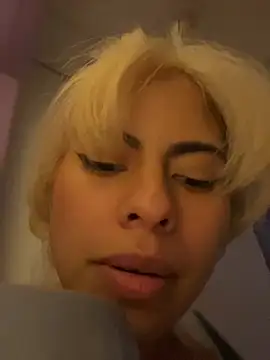 Eva_Feller69