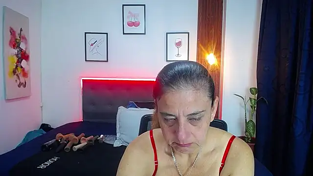 sasi_luna live cam on StripChat