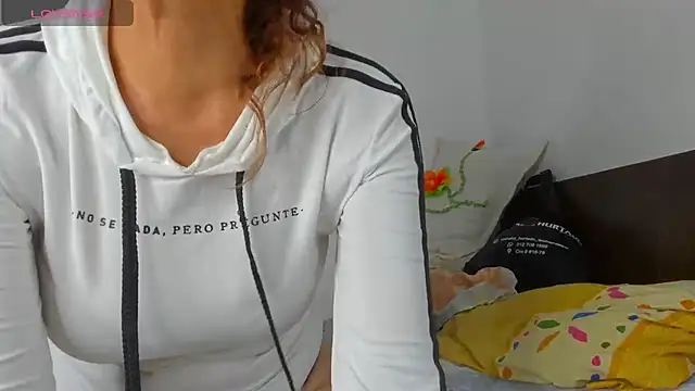 Keyla_Milf live cam on StripChat