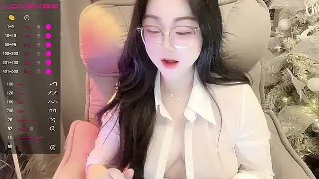 Monica-666888- webcam