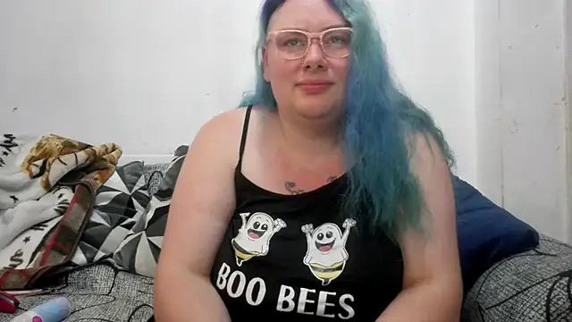 Bustycurves live cam on StripChat