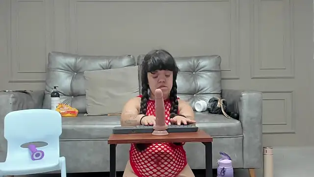 PamelaBonnet_mml live cam on StripChat