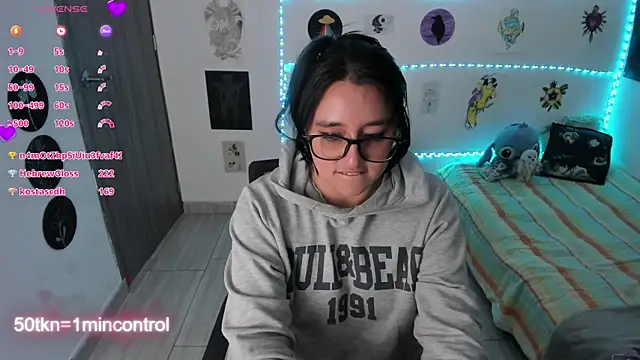 Cherry_blush_ live cam on StripChat