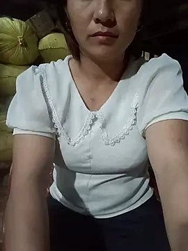Maikute9696 live cam on StripChat