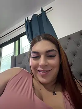 Kaarol69 live cam on StripChat