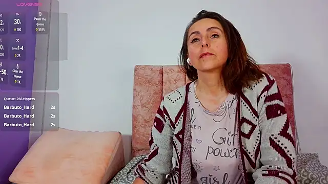 Ava_Raye live cam on StripChat
