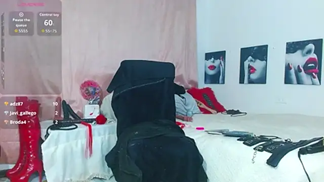 mylygrey live cam on StripChat