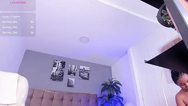 Dayan_rose_ live cam on StripChat