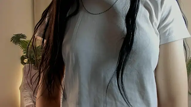 ImmortalWaifu live cam on StripChat
