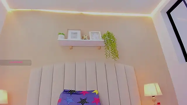 Mia_thompson_19 webcam