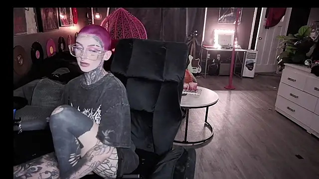 bambitatted webcam