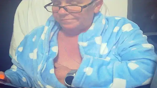 Playful_MILF_Demi webcam