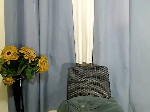 XwildCUcumberX webcam
