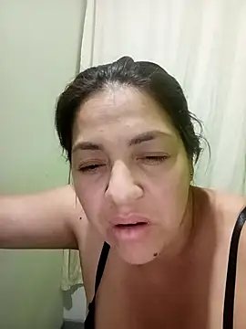 SalmaParis_Lm webcam