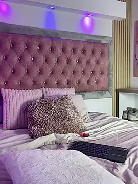 Andy_Leex live cam on StripChat