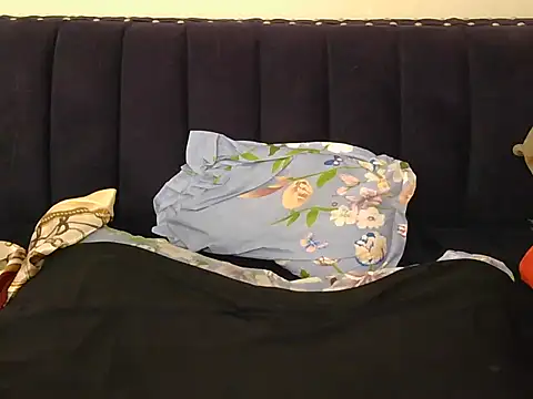 THiccky_Beibby live cam on StripChat