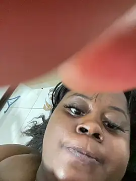 SharikBrowns live cam on StripChat