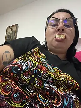 Abril_Luv webcam