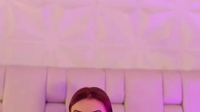 lea_walkerr webcam
