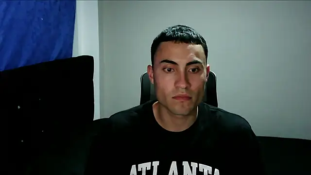 Ethann_Valee webcam