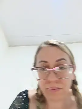miss_hanna07 live cam on StripChat
