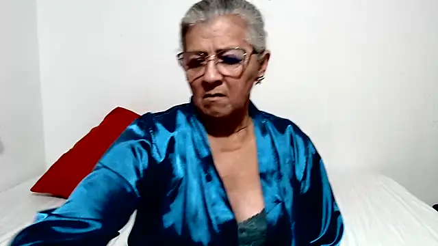 candy_mature_ live cam on StripChat