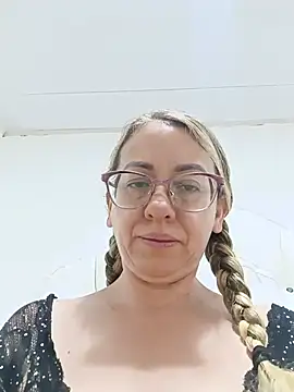 miss_hanna07 live cam on StripChat