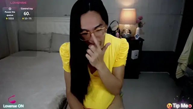 AsianSweetHeartxX live cam on StripChat
