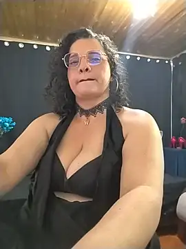 Aleja_Gonzales webcam