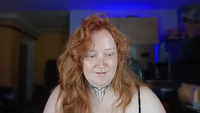 CURVYSAKURA webcam