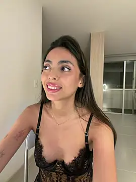 zaraluuv (F young) - Naked me