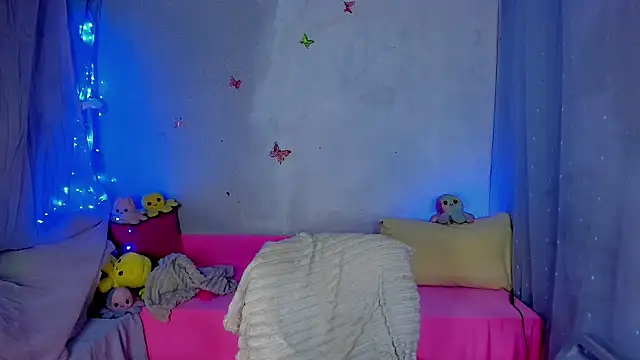 YourLizzyDoll webcam