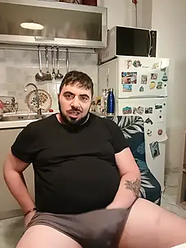 bear_skinny webcam