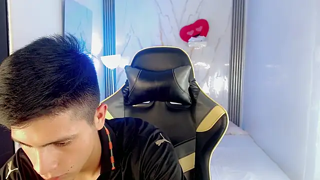 Ascii_one live cam on StripChat