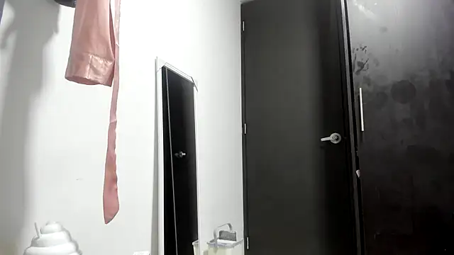 Miranda-cambell live sex cam