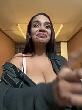 Sara-77 webcam