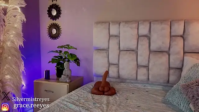 silvermistt (F young) - completely naked 🔥💦