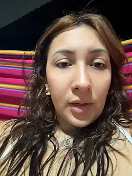 kittyobsession (F young) - Remover short and panty 🤫😈🤫👅