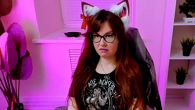 CarolGiggly live cam on StripChat