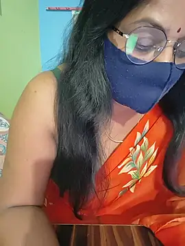 sexxyrenukaa - Sexxyrenukaa's free webcam - UK Sex Cams