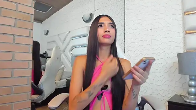 KattyLilli live cam on StripChat
